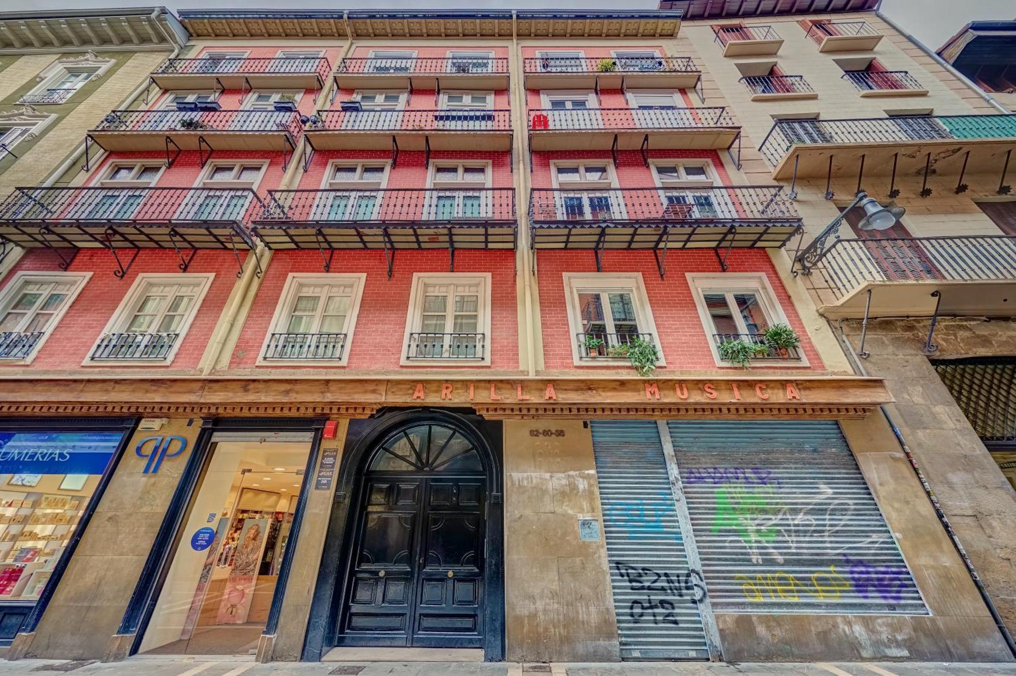 Heart Of Pamplona Apartments III By Clabao Ngoại thất bức ảnh